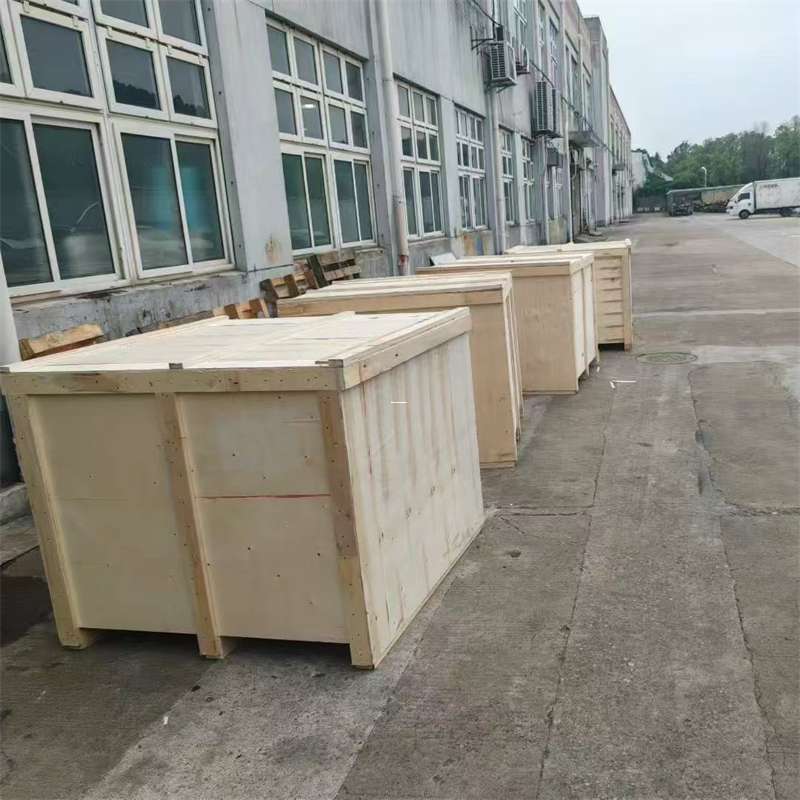 陵水县尼勒克县：物流专线的高效货运之旅